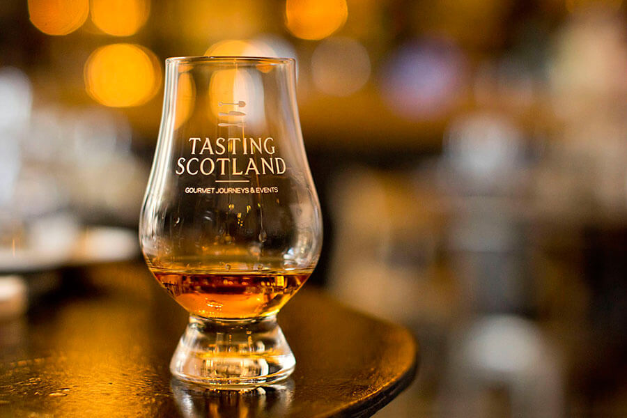 Tasting Scotland whisky glass
